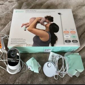Owlet Dream Sock Baby Monitor Bundle - Gen 2 Mint